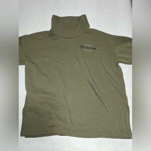 Women’s Cowl neck Peloton sweater size XL